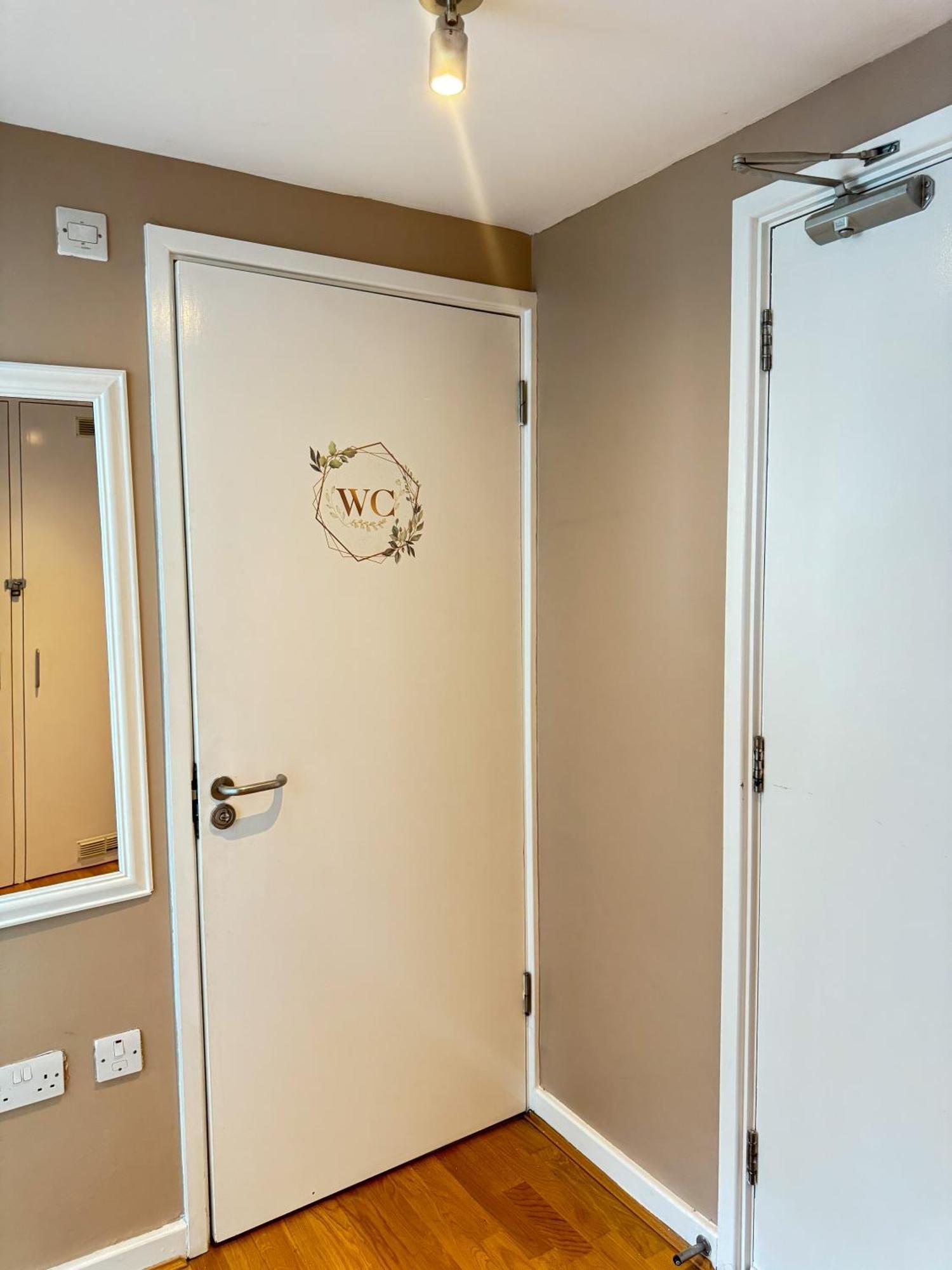 The Emirates Stadium Apartment London Bagian luar foto