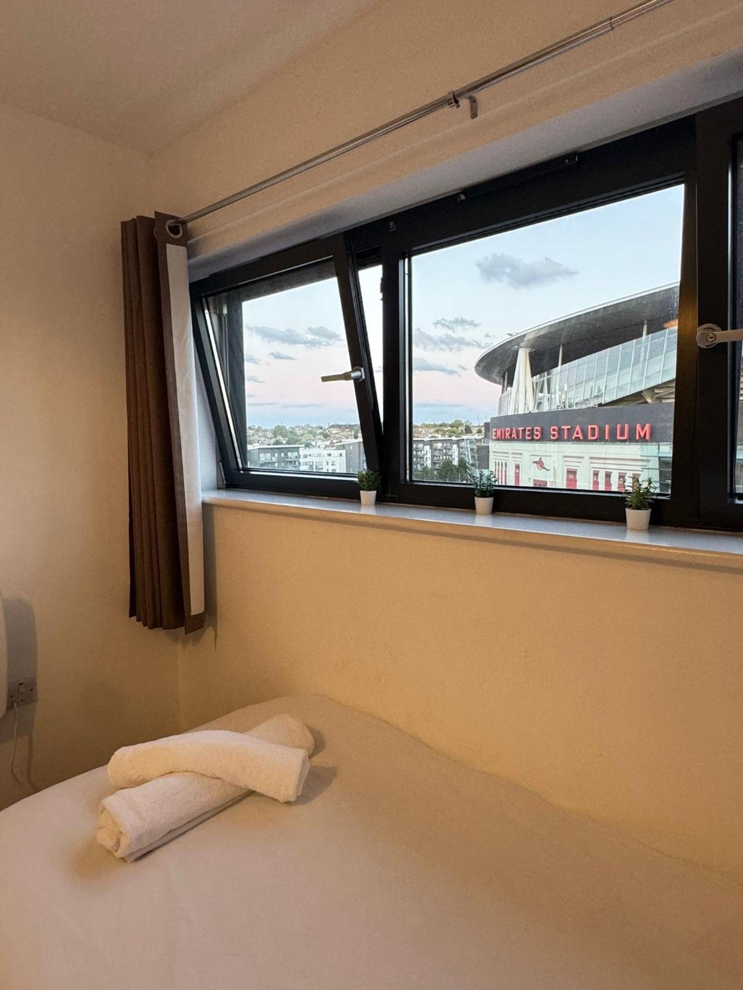 The Emirates Stadium Apartment London Bagian luar foto